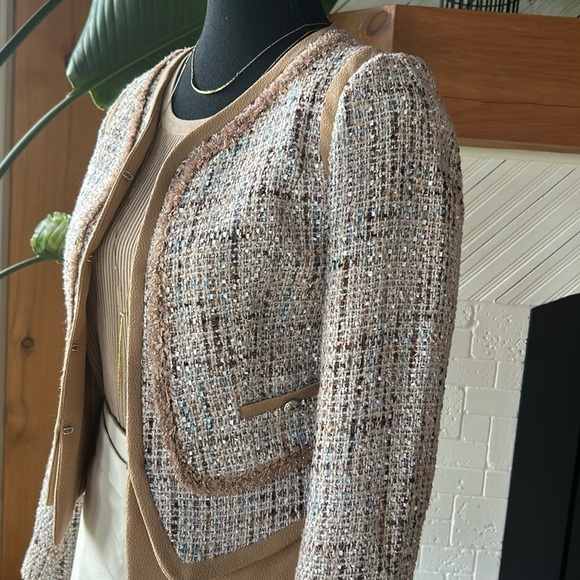 Elegant Tweed Jacket - Cream and Tan - Picture 3 of 15